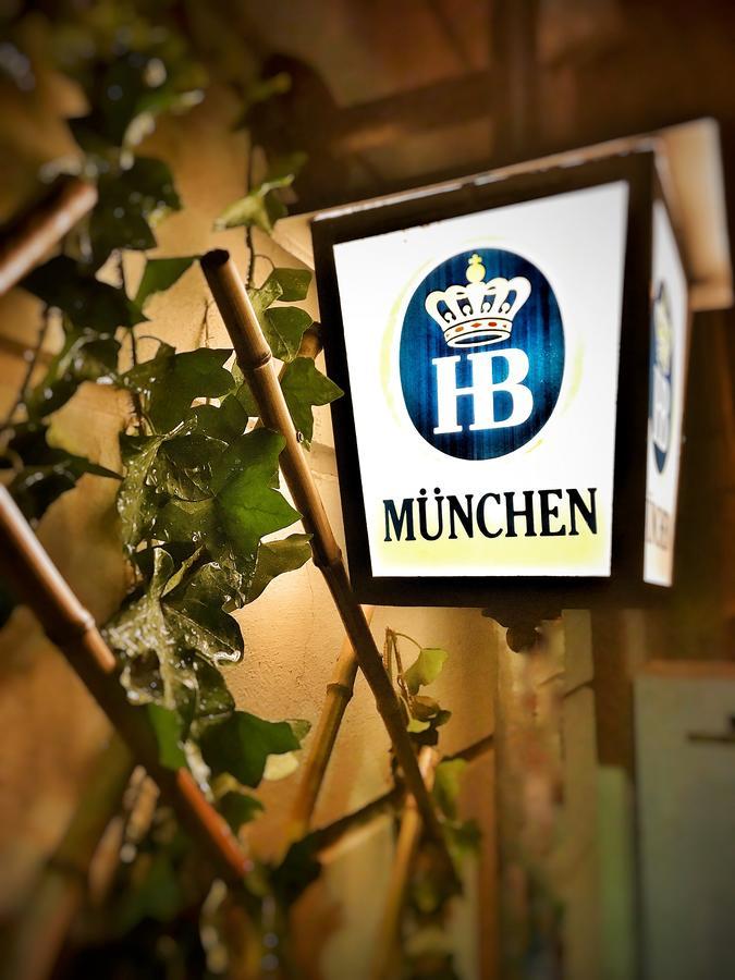Herberg La Taverna Del Metallo *